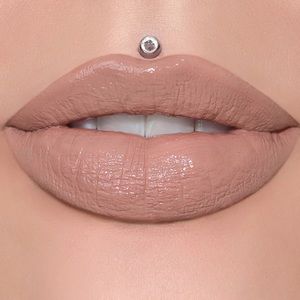 #32 NIB Jeffree Star Supreme Gloss in Blow My Candles